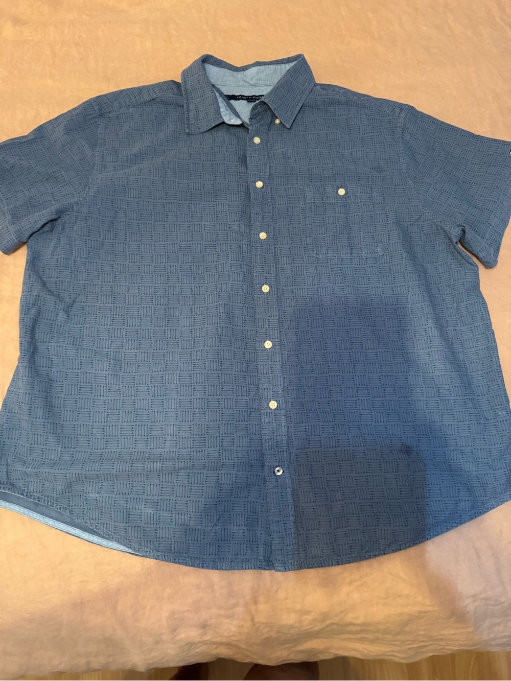Tommy Hilfiger Short-Sleeve Patterned Blue Button-Down Shirt